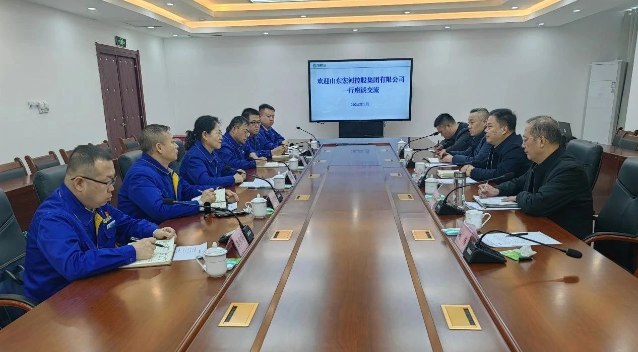 李曉東到新疆調(diào)研督導(dǎo)煤礦建設(shè)推進(jìn)工作，并慰問(wèn)駐疆干部職工